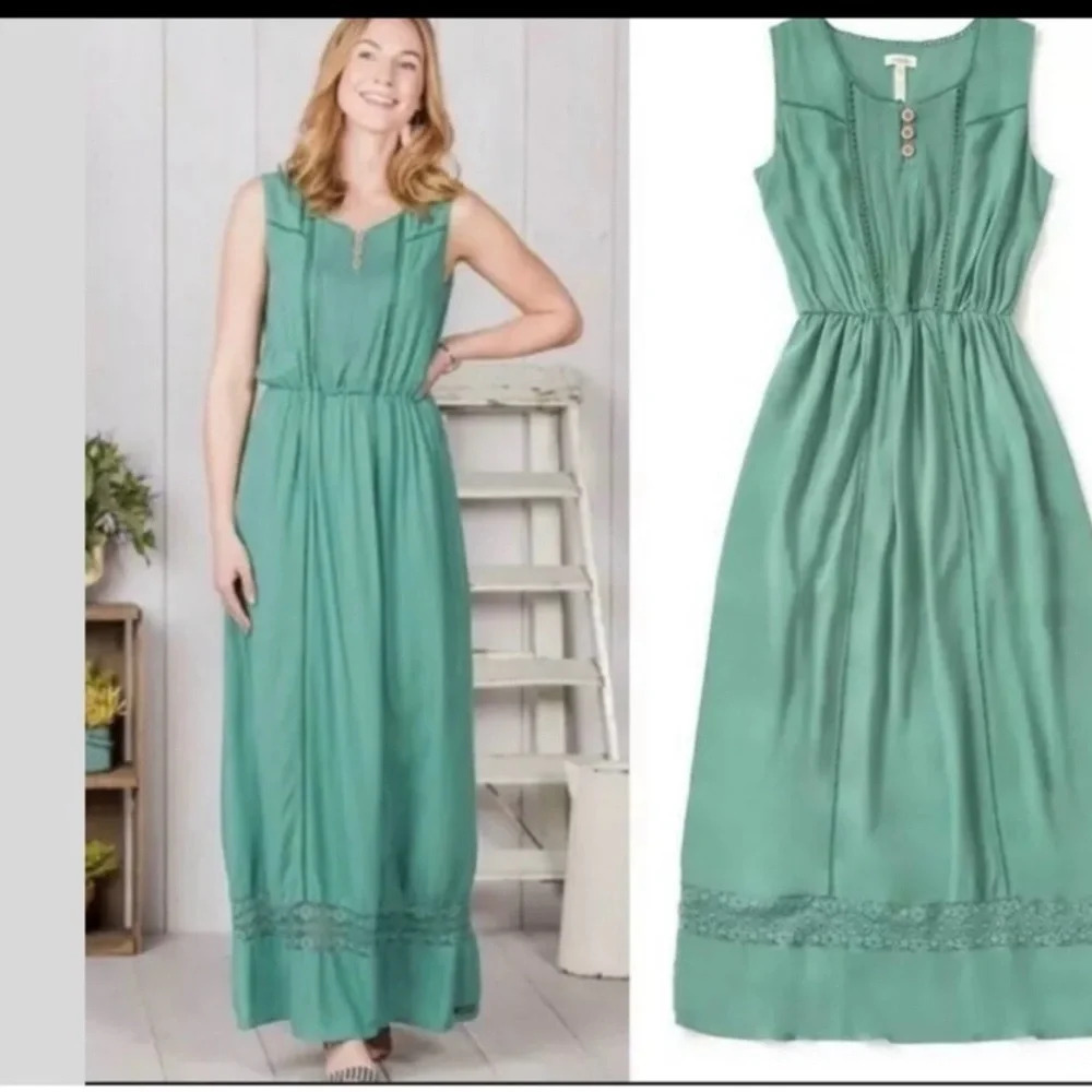 Sleeveless Teal Maxi Dress with Lace Trim